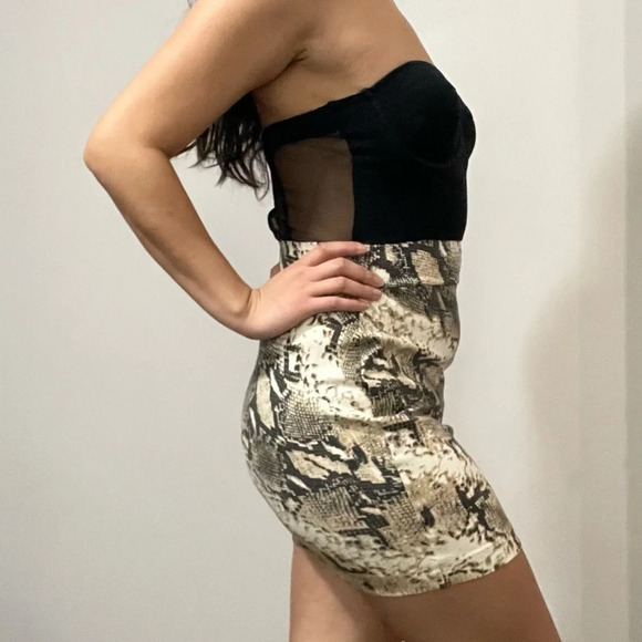 🐍 Costa Blanca  Snake Print Corset Dress! Woman’s Size Small🖤 - Picture 4 of 9